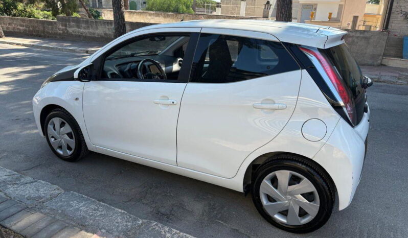 TOYOTA – Aygo – 1.0 VVT-i 69 CV 5 porte x-play pieno