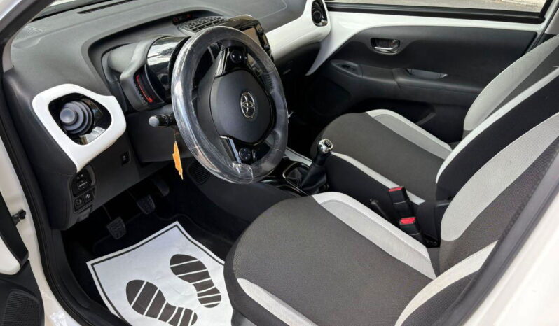 TOYOTA – Aygo – 1.0 VVT-i 69 CV 5 porte x-play pieno