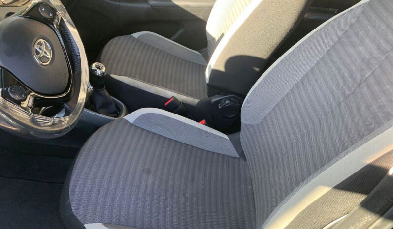 TOYOTA – Aygo – 1.0 VVT-i 72 CV 5p. x-clusiv pieno