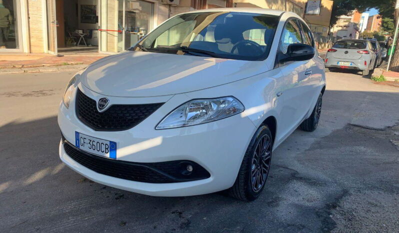 LANCIA – Ypsilon – 1.0 FireFly 5p.S&S Hybryd Gold pieno