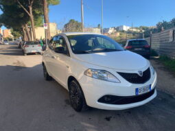 LANCIA – Ypsilon – 1.0 FireFly 5p.S&S Hybryd Gold pieno