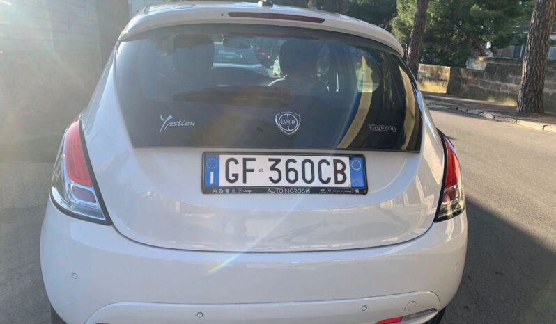 LANCIA – Ypsilon – 1.0 FireFly 5p.S&S Hybryd Gold pieno