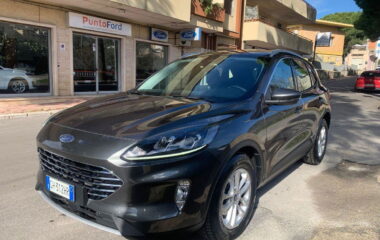 FORD – Kuga – 1.5 EcoB. 120CV S&S 2WD Titan. Bus.