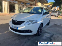 LANCIA – Ypsilon – 1.0 FireFly 5p.S&S Hybryd Gold pieno