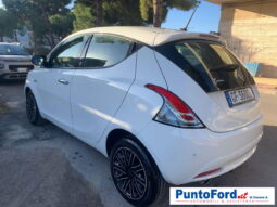 LANCIA – Ypsilon – 1.0 FireFly 5p.S&S Hybryd Gold pieno