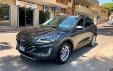 FORD – Kuga – 1.5 EcoB. 120CV S&S 2WD Titan. Bus.